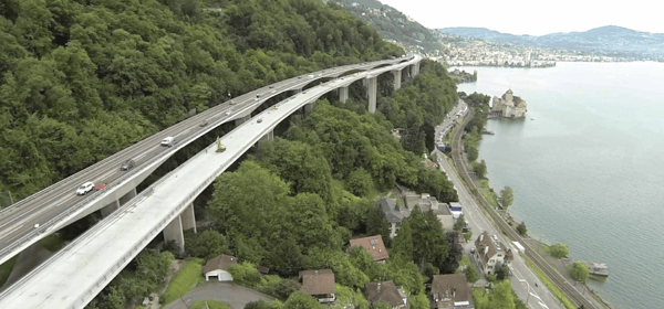 A long structurally deficient bridge
